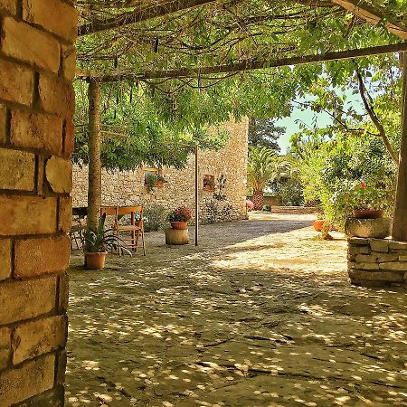 Вілла Agriturismo Furfullanu Nurallao Екстер'єр фото